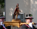 image015