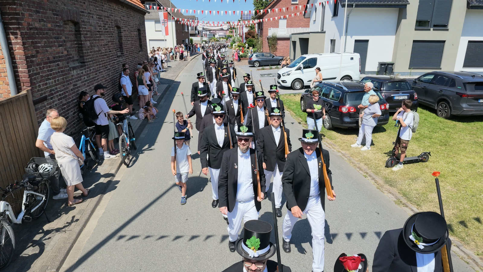 1_DJI_20260712142610_0003_D.MP4_snapshot_03.25.743-Kopie